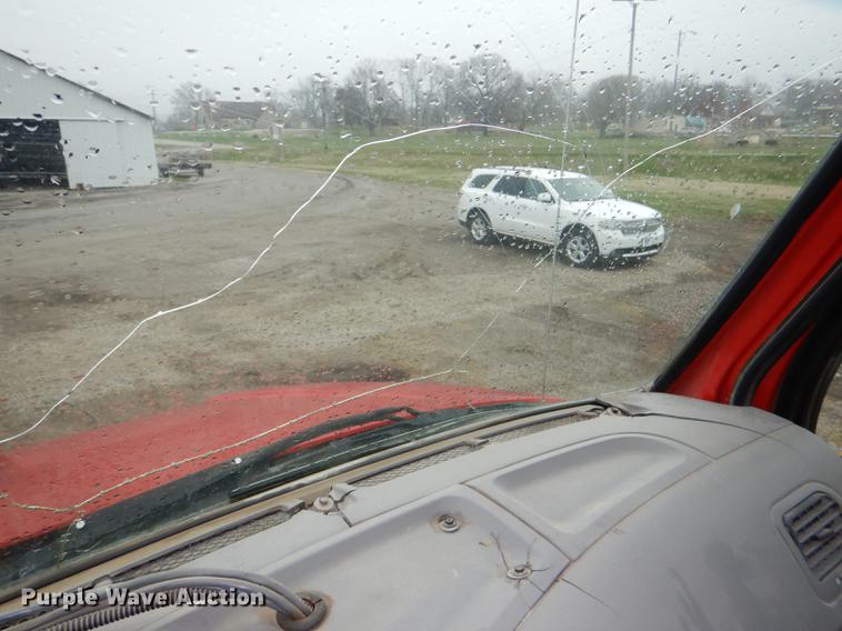 image for item DG0948 2000 Sterling LT7500 dump truck