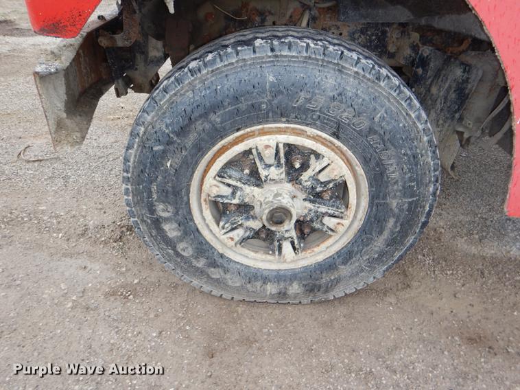 image for item DG0948 2000 Sterling LT7500 dump truck