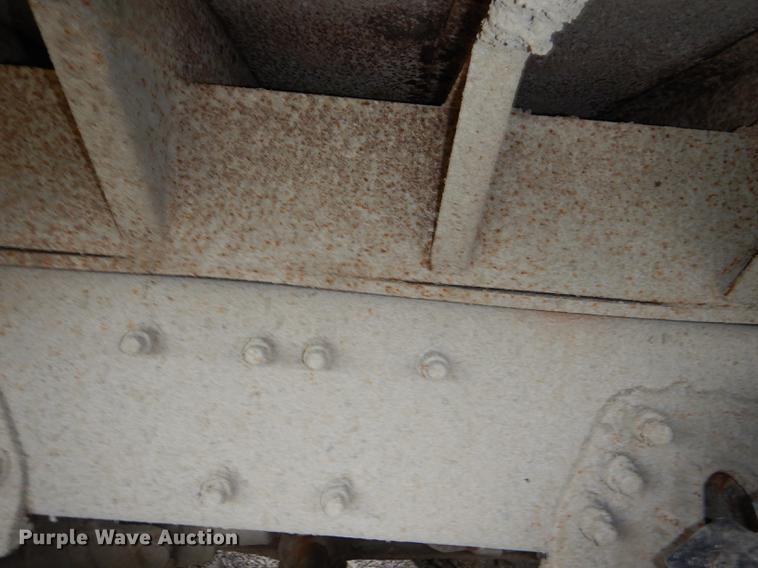 image for item DG0948 2000 Sterling LT7500 dump truck