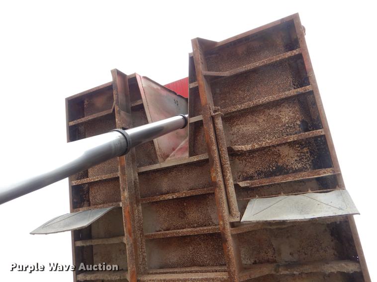 image for item DG0948 2000 Sterling LT7500 dump truck