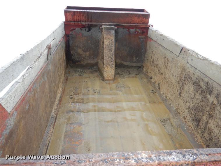 image for item DG0948 2000 Sterling LT7500 dump truck