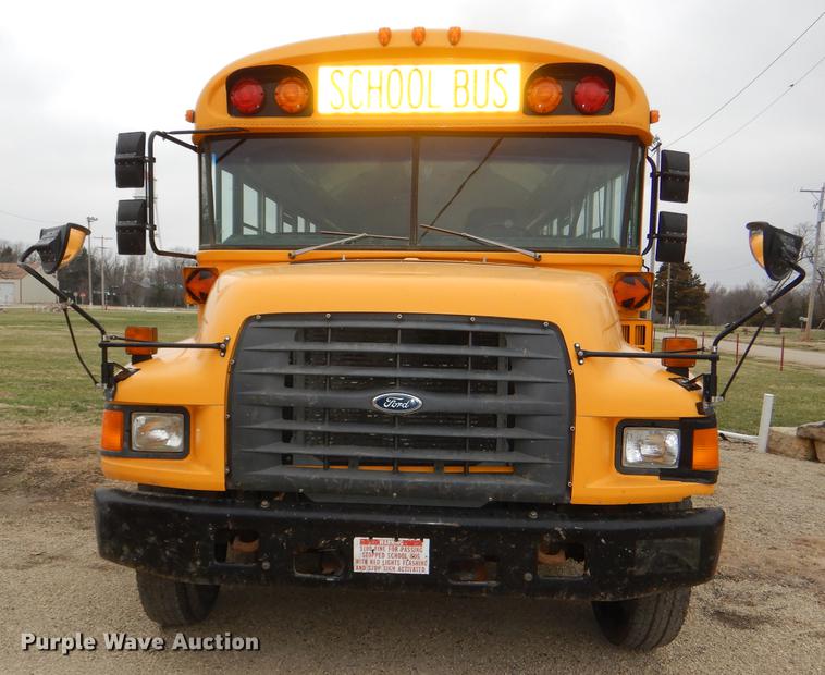 image for item DG0957 1998 Ford B800 school bus
