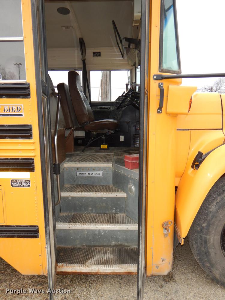 image for item DG0957 1998 Ford B800 school bus