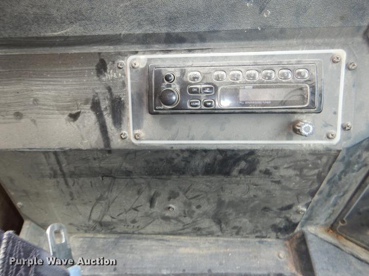 image for item DG0957 1998 Ford B800 school bus