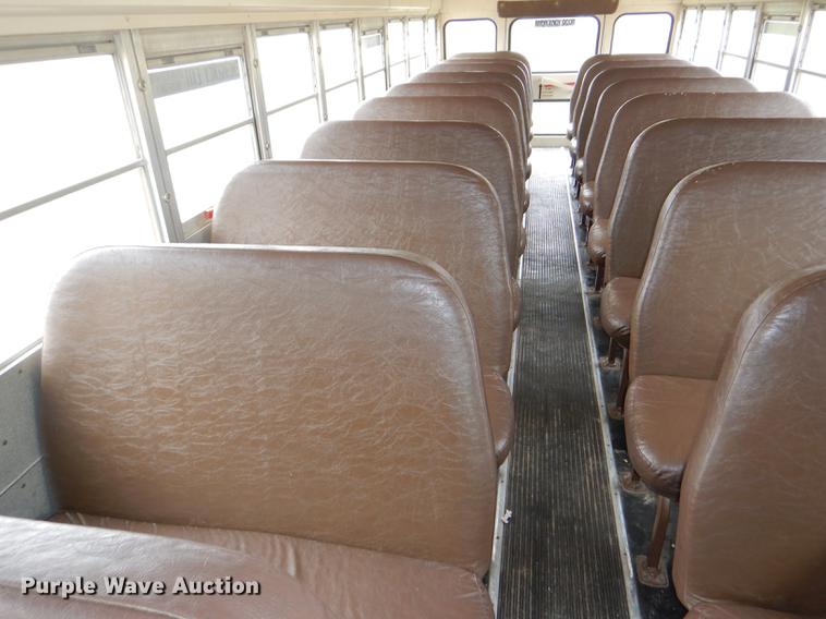 image for item DG0957 1998 Ford B800 school bus