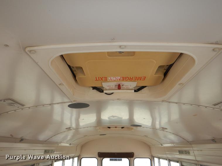 image for item DG0957 1998 Ford B800 school bus