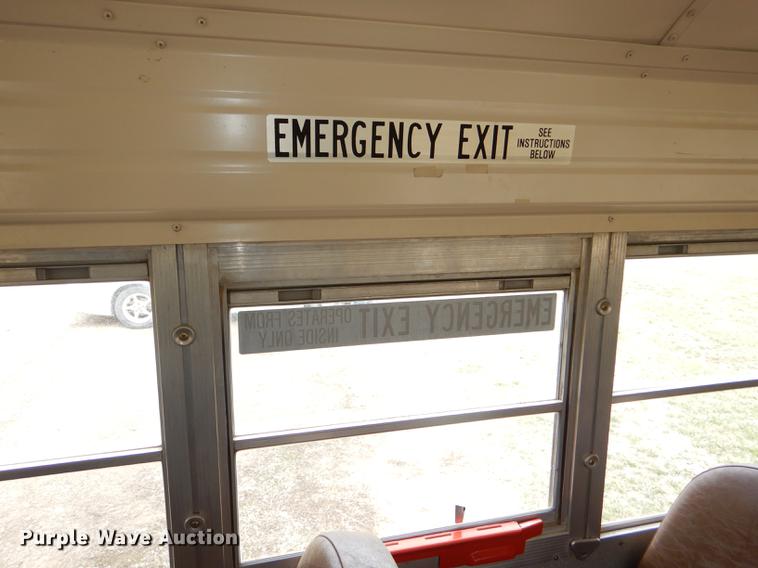 image for item DG0957 1998 Ford B800 school bus