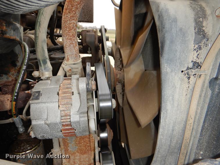 image for item DG0957 1998 Ford B800 school bus