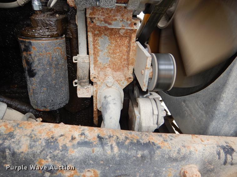 image for item DG0957 1998 Ford B800 school bus