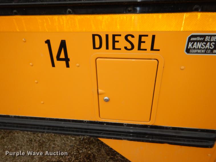 image for item DG0957 1998 Ford B800 school bus