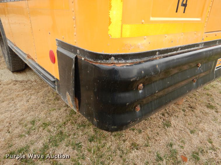 image for item DG0957 1998 Ford B800 school bus