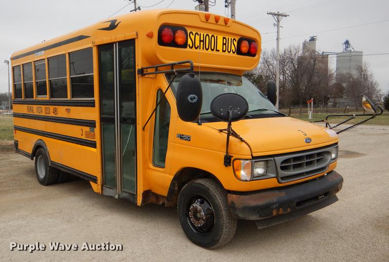 image for item DG0958 2001 Ford Econoline E450 Super Duty school bus