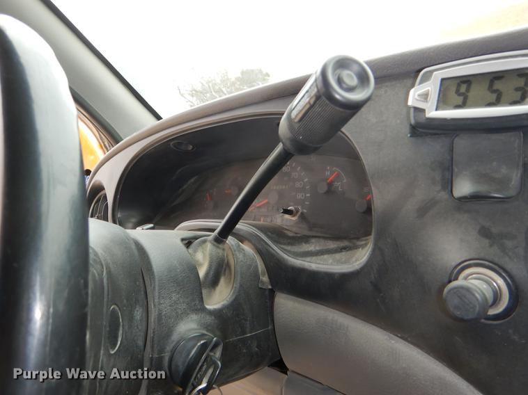 image for item DG0958 2001 Ford Econoline E450 Super Duty school bus