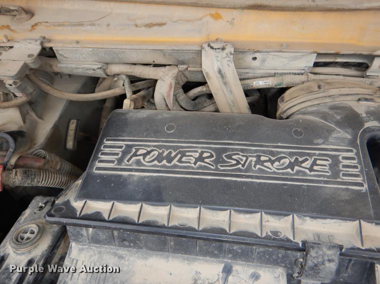 image for item DG0958 2001 Ford Econoline E450 Super Duty school bus