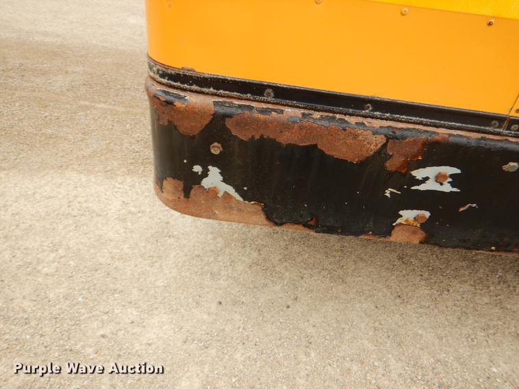 image for item DG0958 2001 Ford Econoline E450 Super Duty school bus