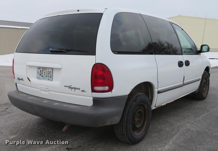 image for item DG3817 1999 Dodge Caravan van