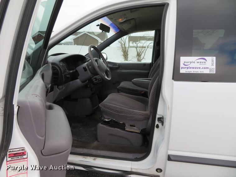 image for item DG3817 1999 Dodge Caravan van