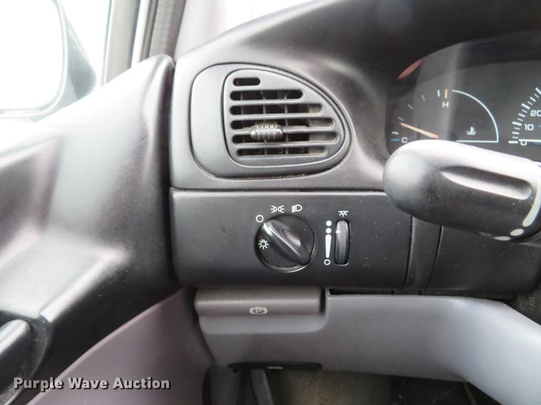image for item DG3817 1999 Dodge Caravan van
