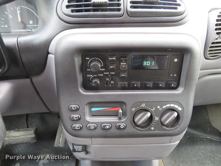 image for item DG3817 1999 Dodge Caravan van