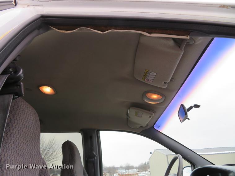 image for item DG3817 1999 Dodge Caravan van