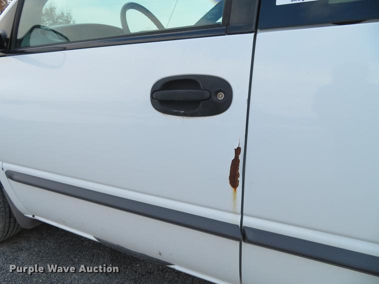 image for item DG3817 1999 Dodge Caravan van