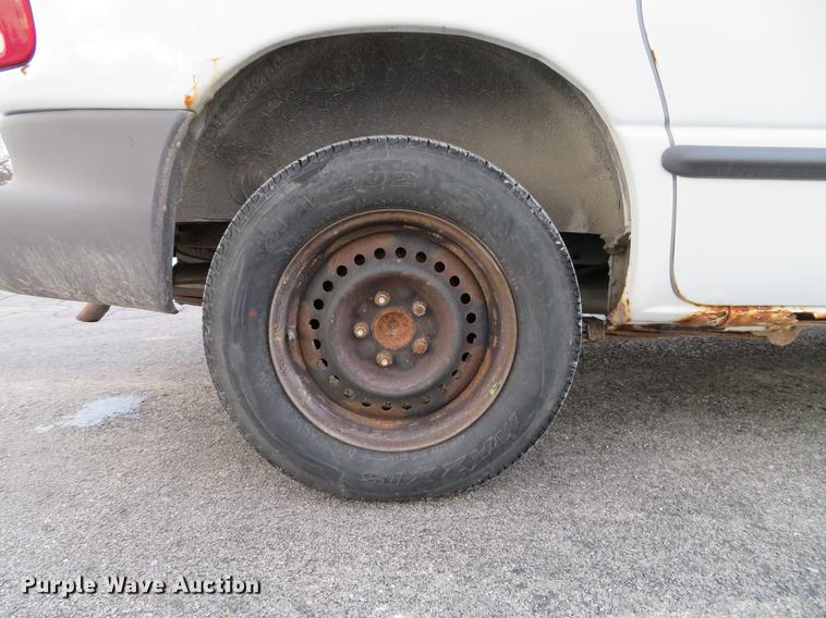 image for item DG3817 1999 Dodge Caravan van