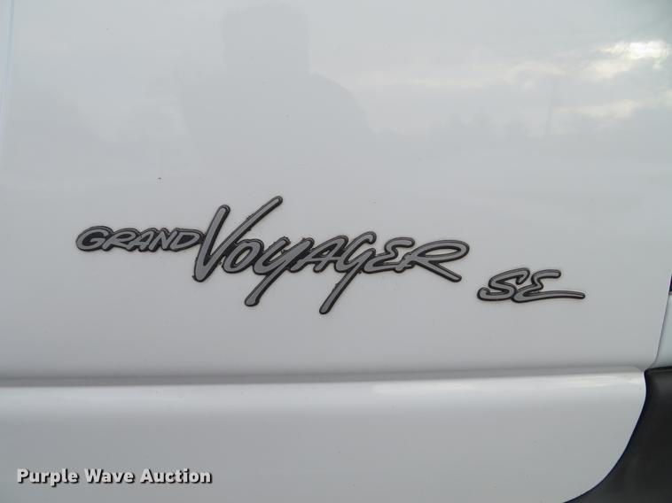 image for item DG3817 1999 Dodge Caravan van