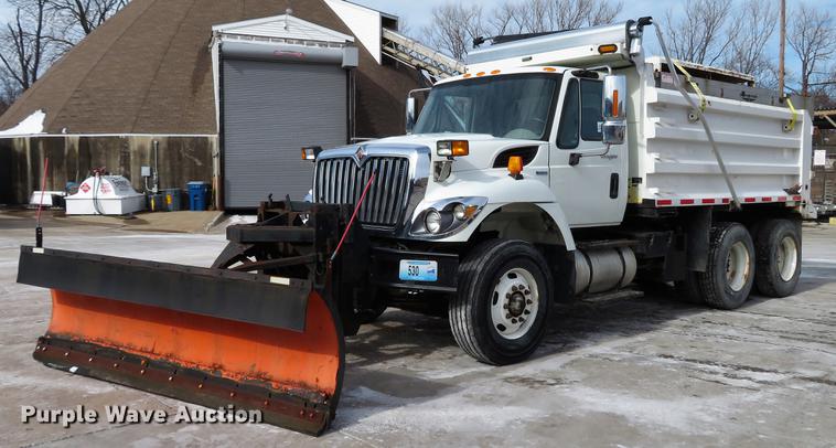 image for item DG3895 2009 International WorkStar 7400 dump truck