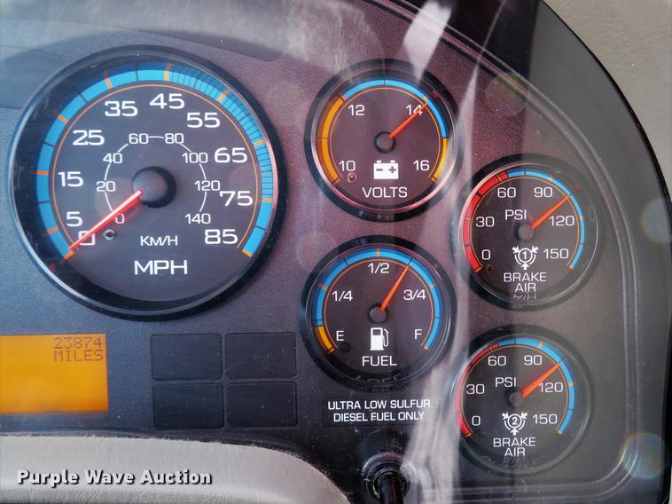 image for item DG3895 2009 International WorkStar 7400 dump truck