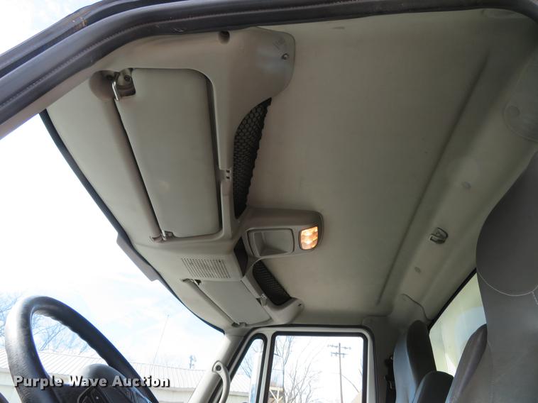 image for item DG3895 2009 International WorkStar 7400 dump truck