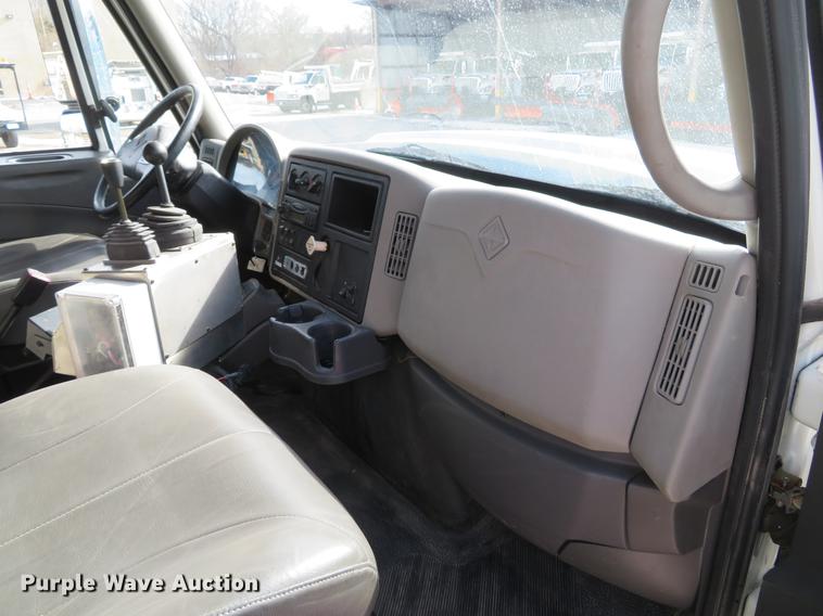 image for item DG3895 2009 International WorkStar 7400 dump truck