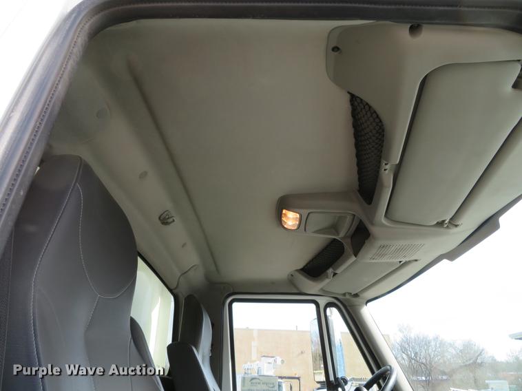 image for item DG3895 2009 International WorkStar 7400 dump truck