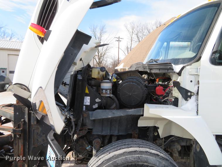 image for item DG3895 2009 International WorkStar 7400 dump truck