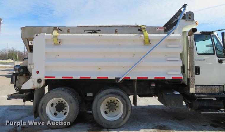 image for item DG3895 2009 International WorkStar 7400 dump truck