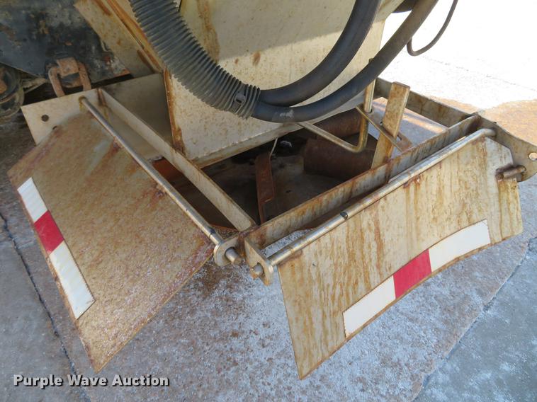 image for item DG3895 2009 International WorkStar 7400 dump truck