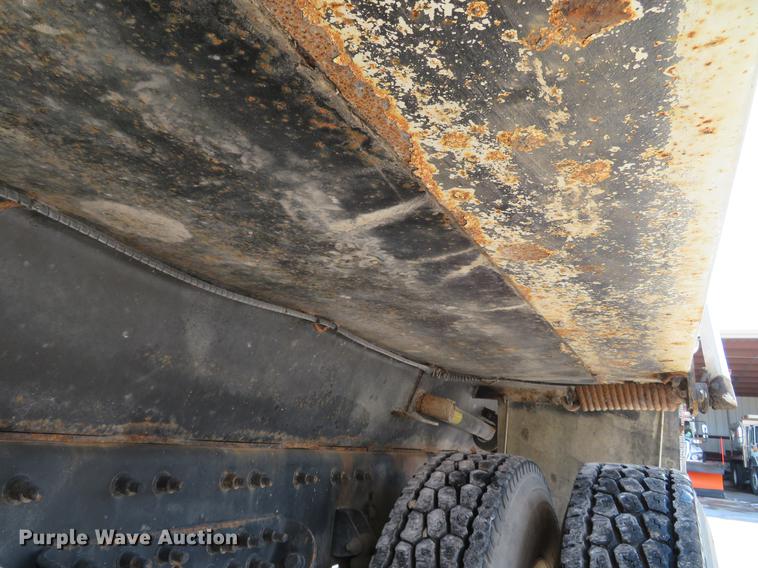 image for item DG3895 2009 International WorkStar 7400 dump truck
