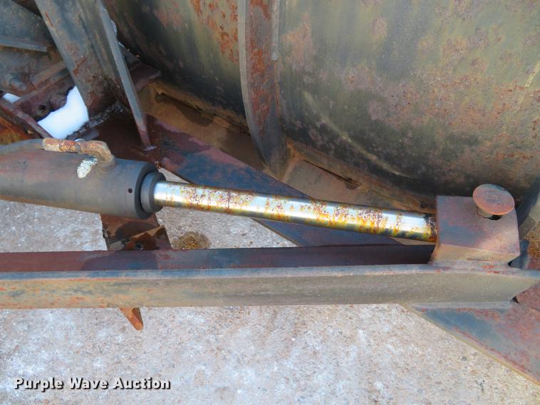 image for item DG3895 2009 International WorkStar 7400 dump truck