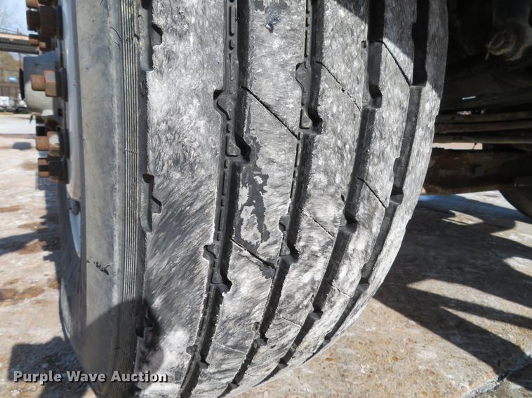 image for item DG3895 2009 International WorkStar 7400 dump truck