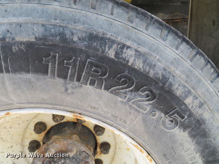 image for item DG3895 2009 International WorkStar 7400 dump truck