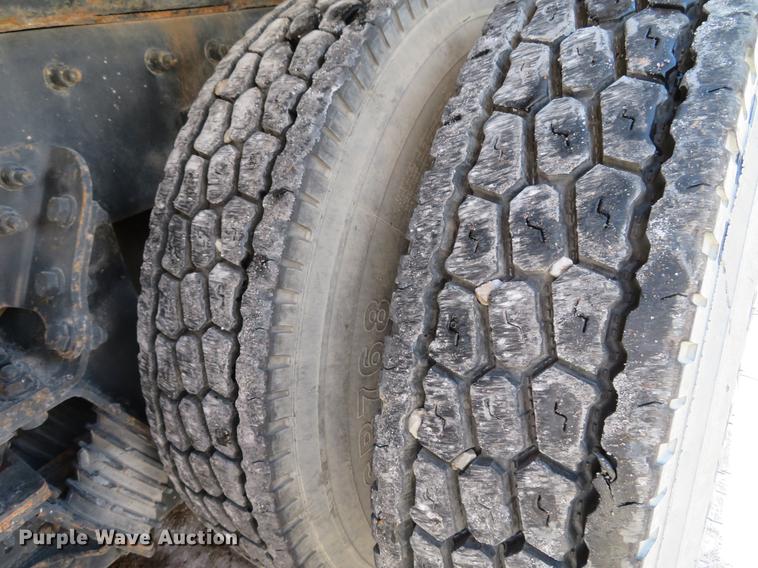 image for item DG3895 2009 International WorkStar 7400 dump truck