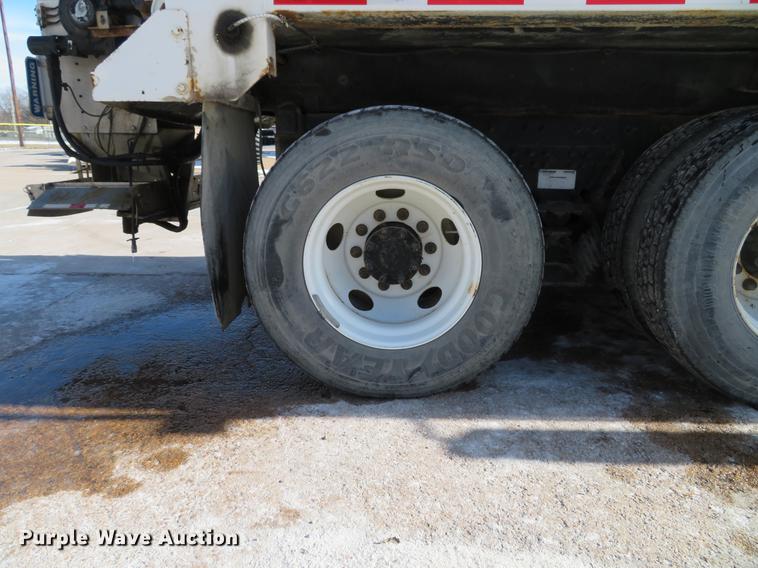 image for item DG3895 2009 International WorkStar 7400 dump truck