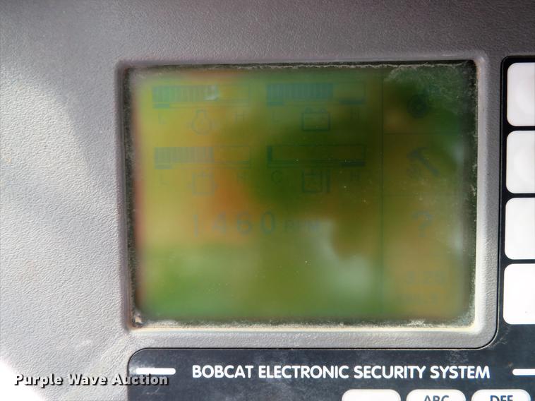 image for item DG3896 2006 Bobcat S250 skid steer