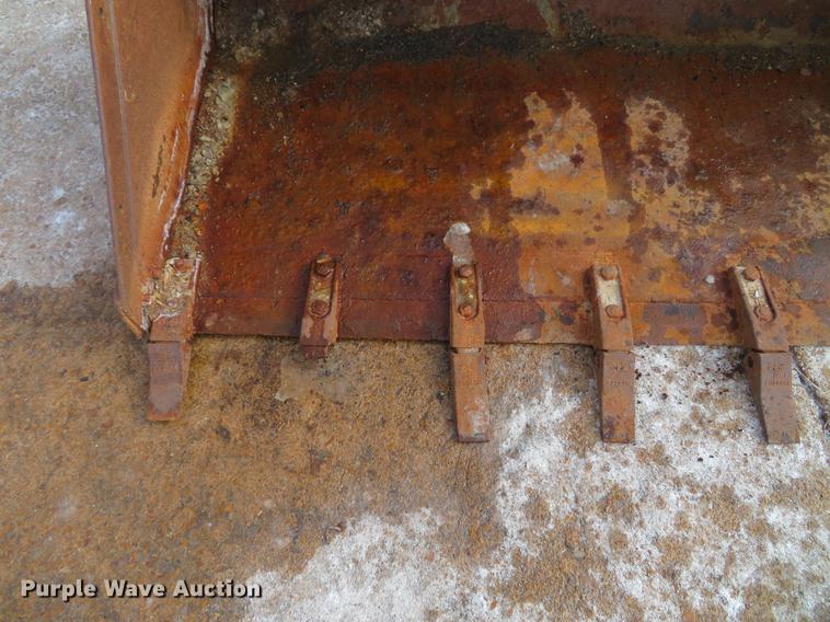 image for item DG3896 2006 Bobcat S250 skid steer