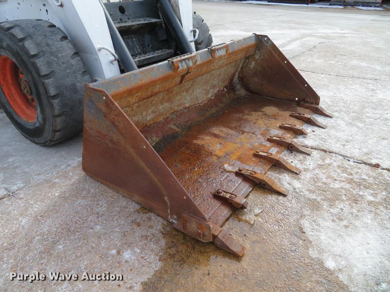 image for item DG3896 2006 Bobcat S250 skid steer