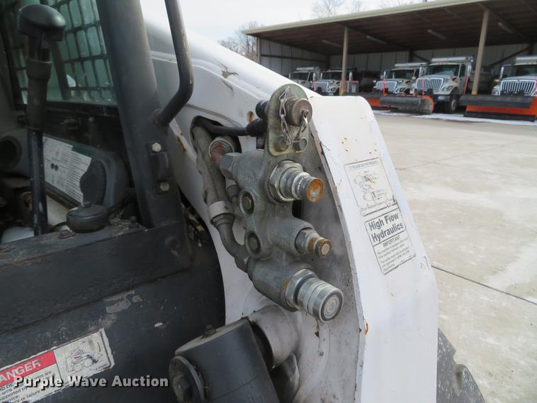 image for item DG3896 2006 Bobcat S250 skid steer