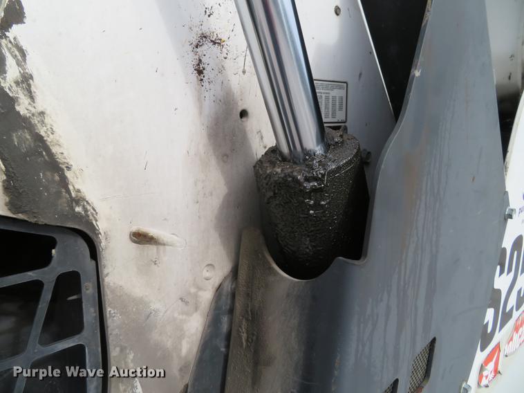 image for item DG3896 2006 Bobcat S250 skid steer