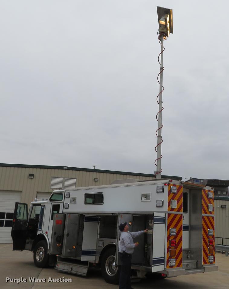 image for item DG3902 1990 Simon Duplex 5186-90 rescue truck