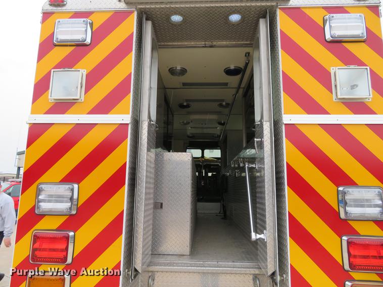 image for item DG3902 1990 Simon Duplex 5186-90 rescue truck