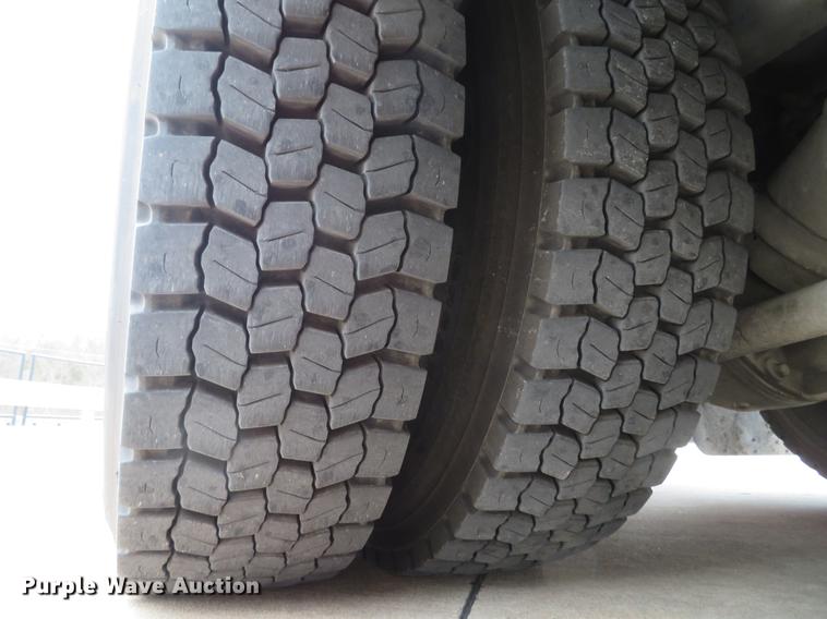 image for item DG3902 1990 Simon Duplex 5186-90 rescue truck