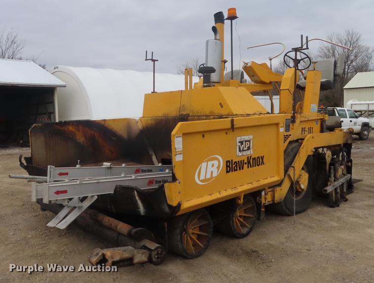 image for item DN9071 Blaw-Knox PF-161 paver